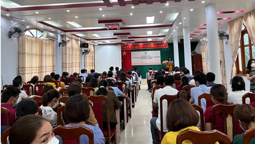 Toàn cảnh lớp tập huấn nha học đường